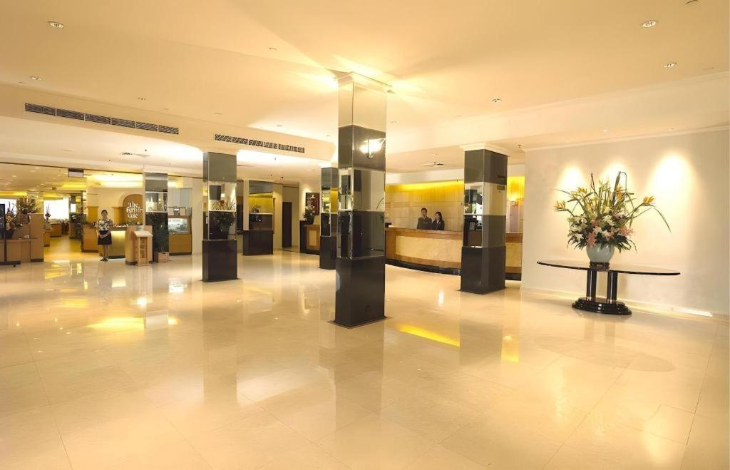 Hotel Miramar Сингапур Экстерьер фото